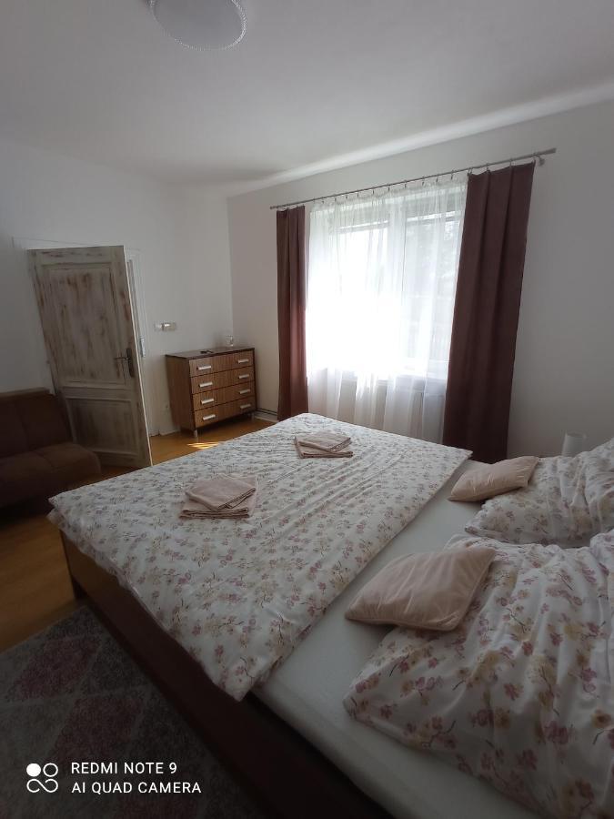 Apartman Julrich Vrbov Extérieur photo